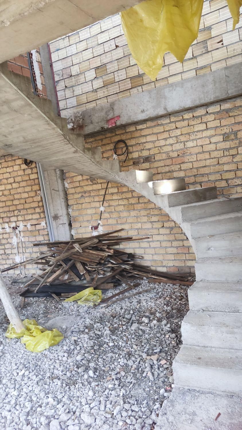 طراحی و اجرای انواع پله گرد بتنی و پله 2و4پاگرد|خدمات پیشه و مهارت|کرج, حصارک بالا|دیوار