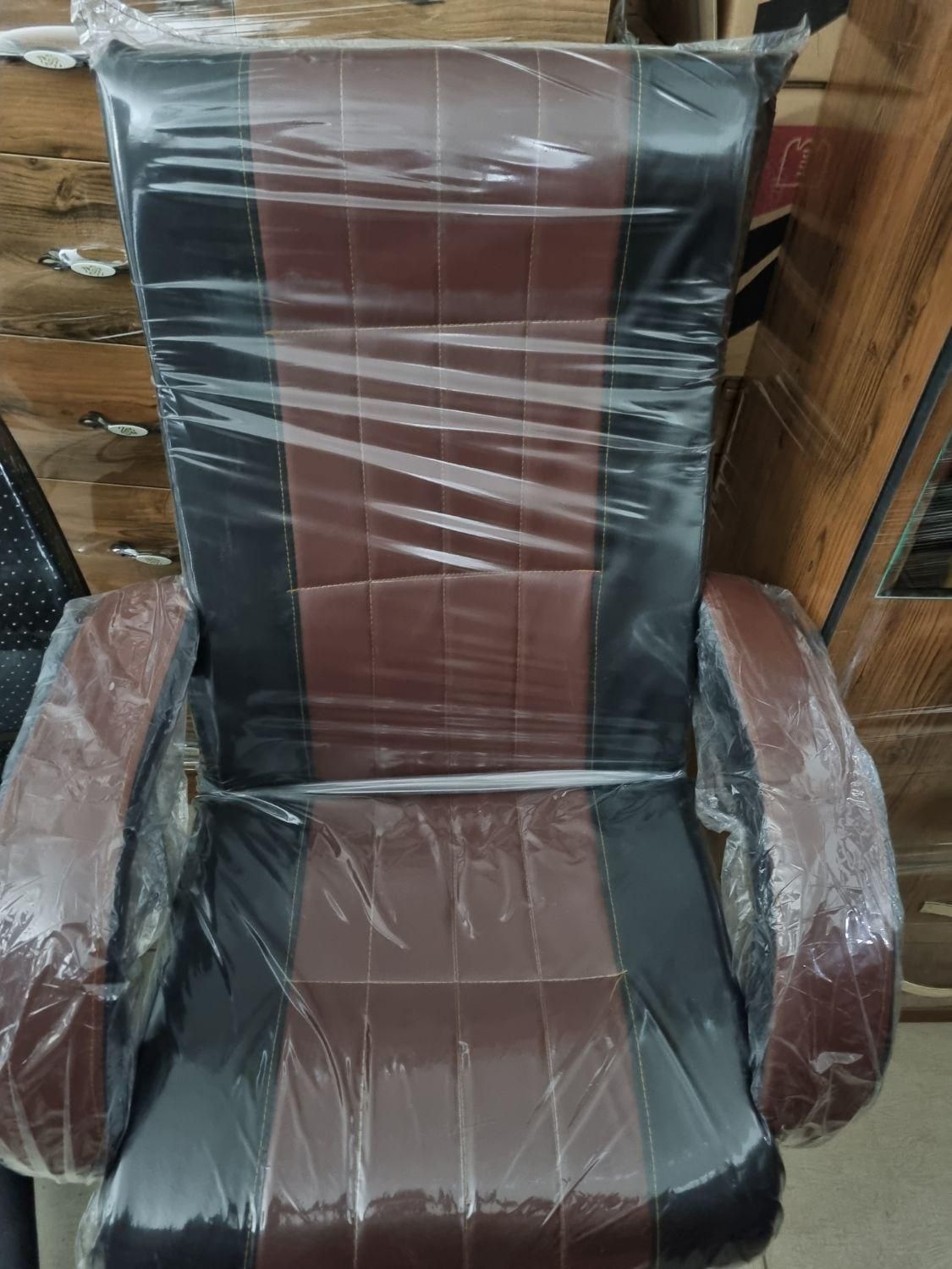 صندلی مدیریتی پشت بلند|مبلمان اداری|سیرجان, |دیوار