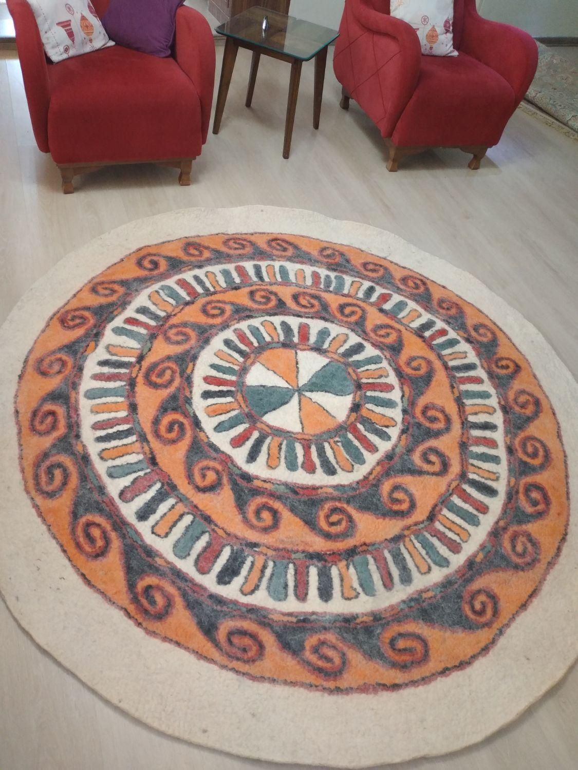 نمد گرد بزرگ|گلیم، جاجیم، گبه|رودهن, |دیوار