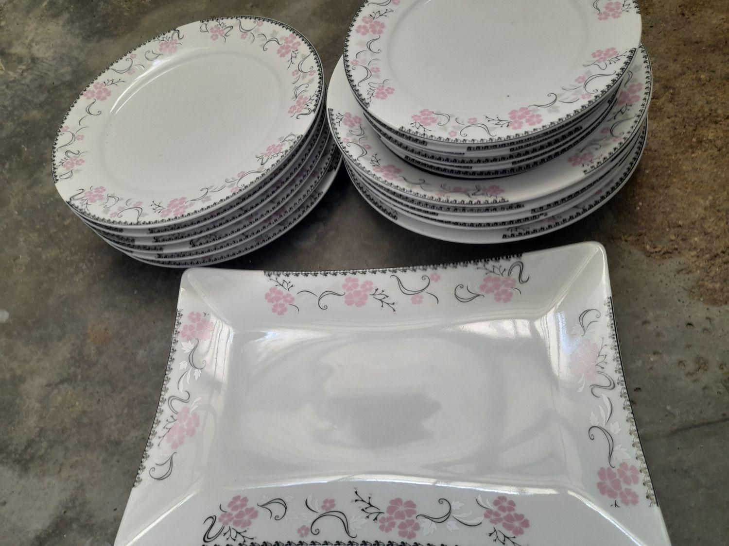 سرویس چینی تخفیف زدم|ظروف سرو و پذیرایی|اشنویه, |دیوار