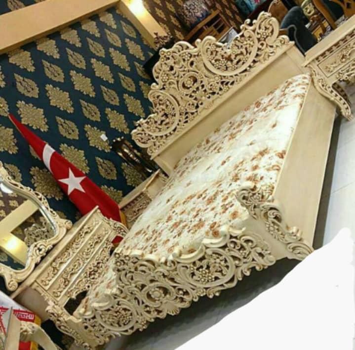 دراور و آینه و تخت و پاتختی سرویس سلطنتی چوب|تخت و سرویس خواب|تهران, شهر‌زیبا|دیوار