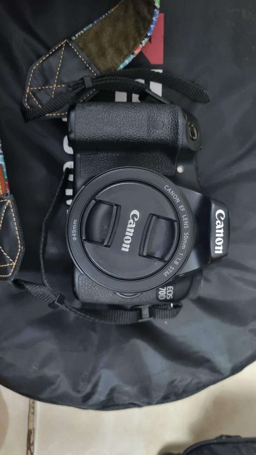 دوربین canon 70D|دوربین عکاسی و فیلم‌برداری|شیراز, گلدشت معالی‌آباد|دیوار