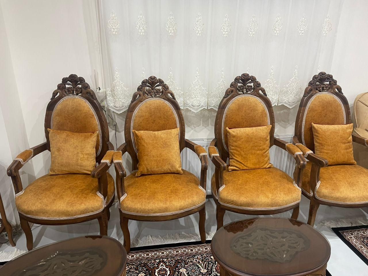 مبل سلطنتی 9 نفره در حد خیلی نو|مبلمان خانگی و میز عسلی|مراغه, |دیوار