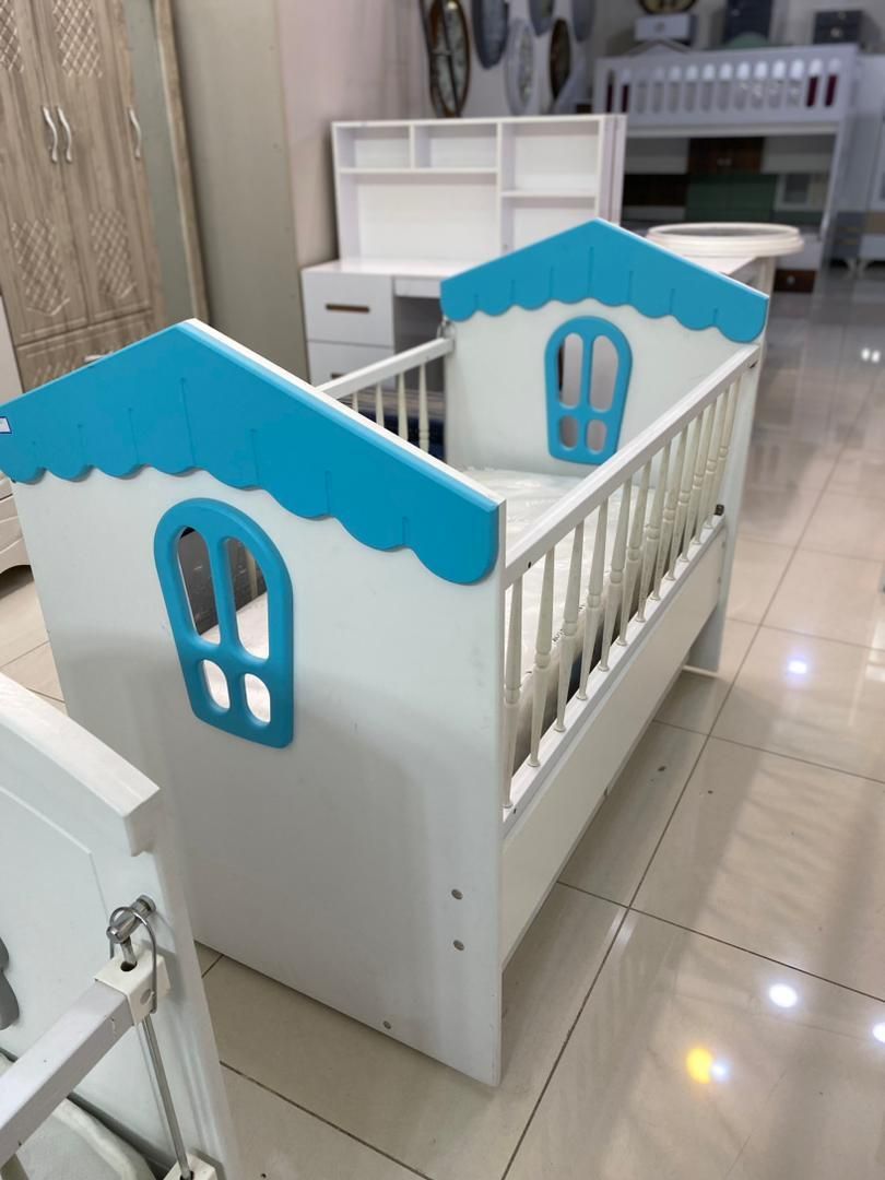 تخت کودک/دو منظوره/ گهواره ای|تخت و سرویس خواب|قشم, |دیوار