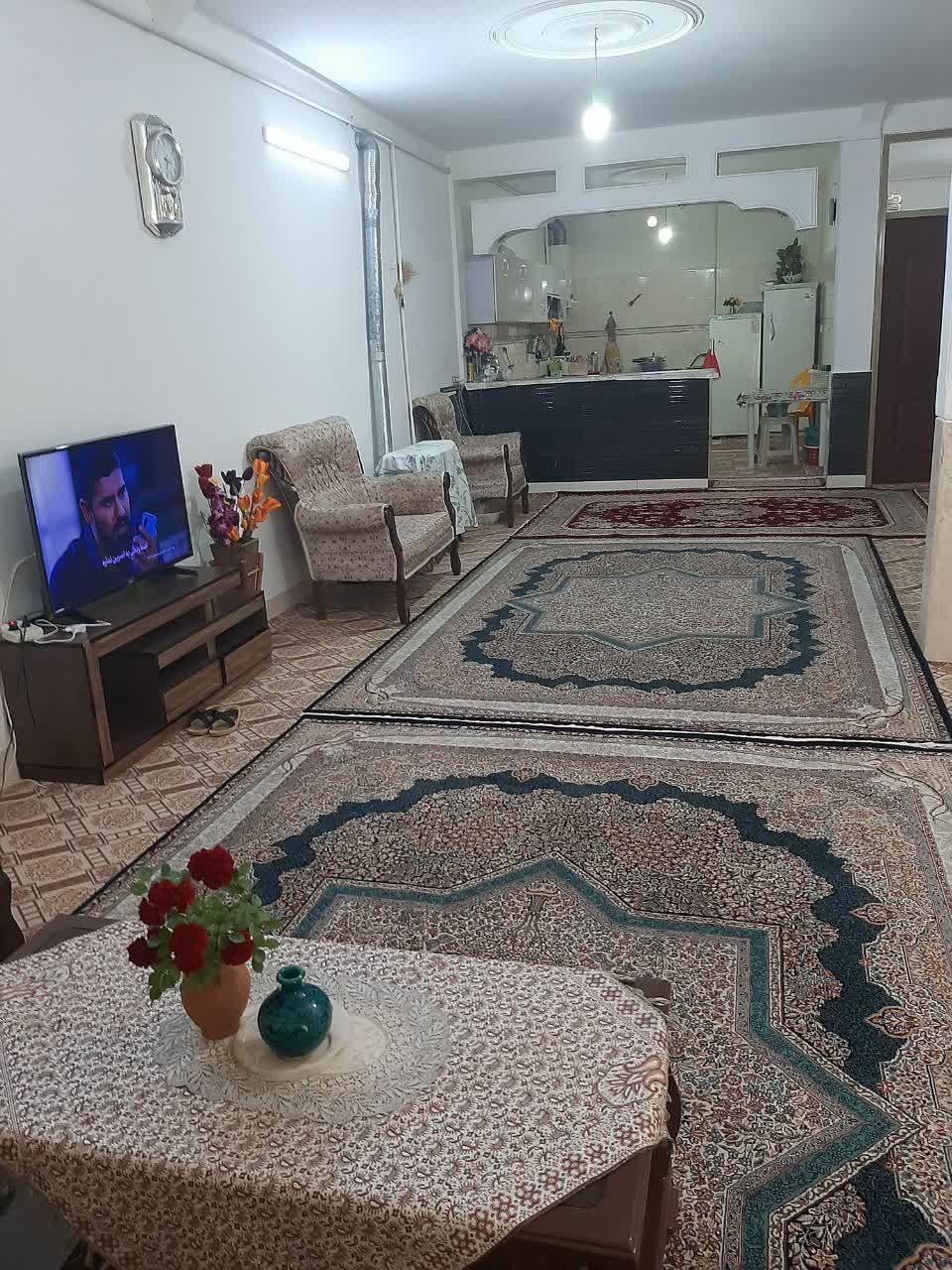 اجاره خانه ویلایی ۱۰۰ متری ۱ خوابه|اجارهٔ خانه و ویلا|خمین, |دیوار