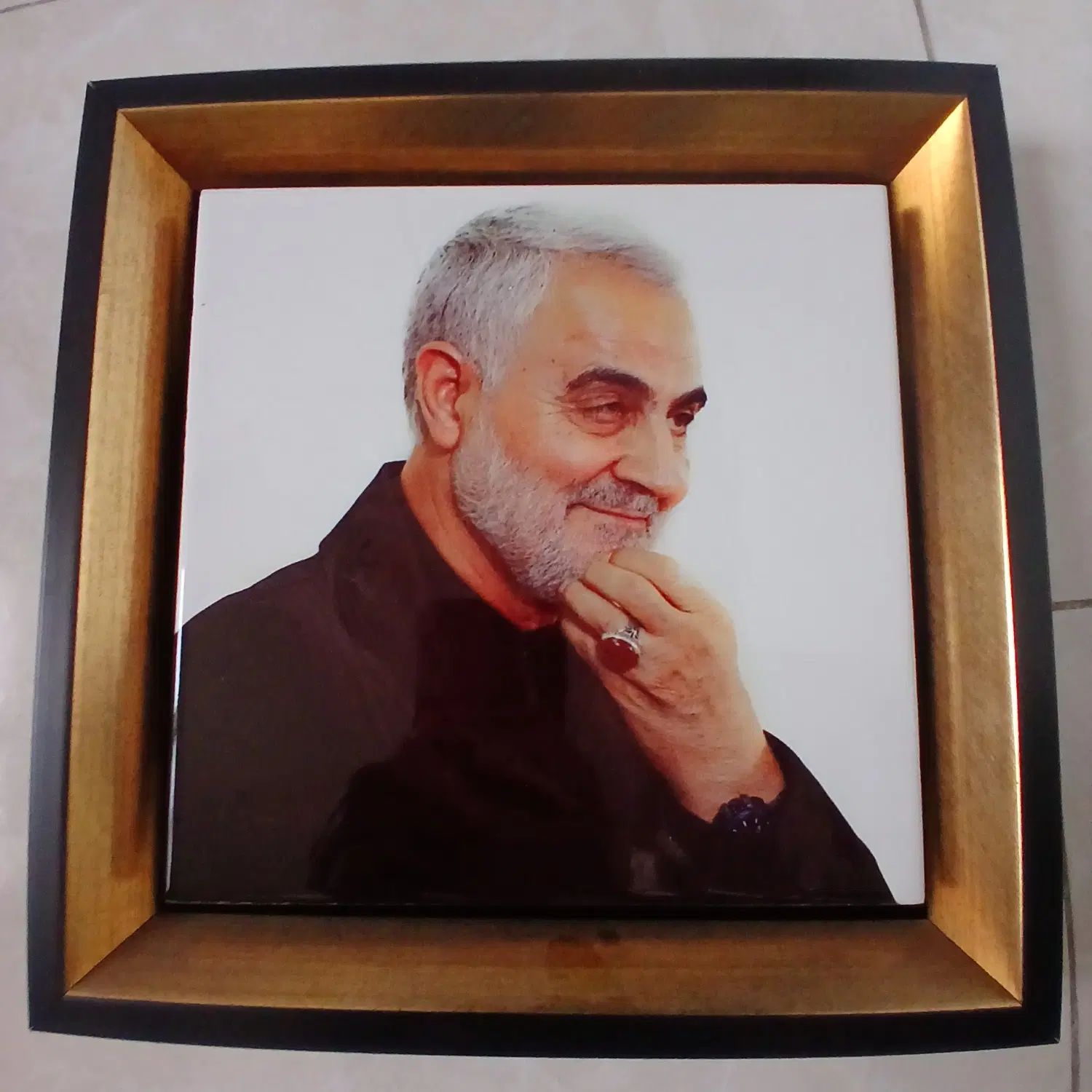 قاب عکس شهید سلیمانی|تابلو، نقاشی، عکس|تهران, چهارصد دستگاه|دیوار
