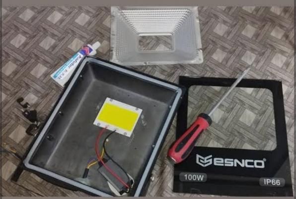 تعمیر انواع لامپ و پروژکتور با گارانتی|لامپ و چراغ|کرج, کمال‌شهر|دیوار