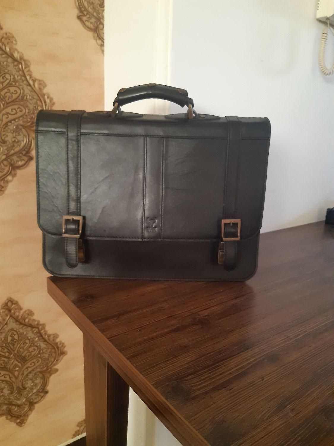 کیف اداری مردانه|کیف، کفش، کمربند|رشت, لاکانی|دیوار