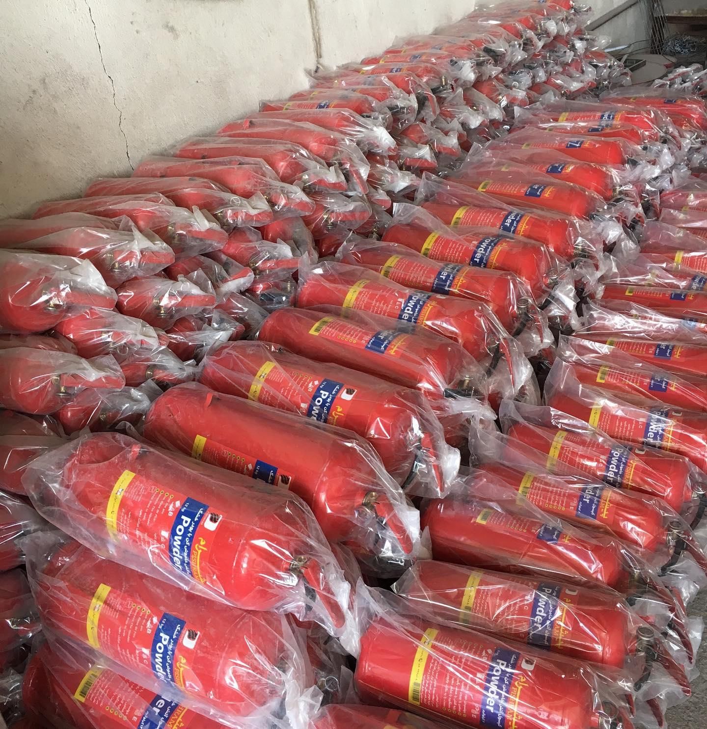 فروش و شارژ انواع کپسول های آتش نشانی|مصالح و تجهیزات ساختمان|جهرم, |دیوار