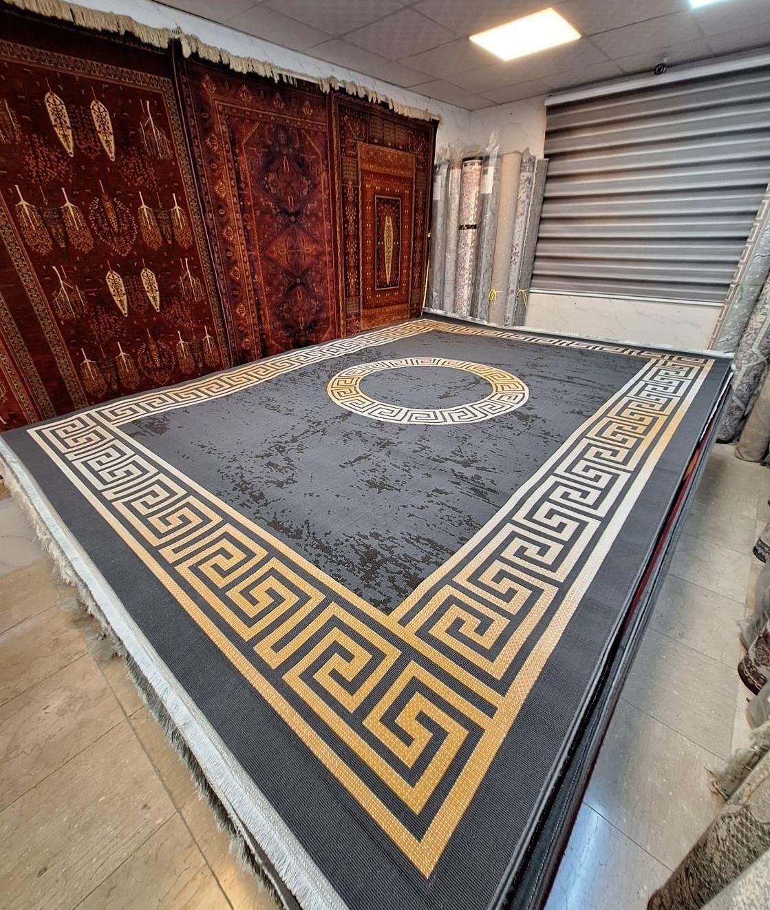 گلیم فرش دودی ۴۰۰ شانه مدل ورساچه ۳ در ۳|فرش|مشهد, امیر|دیوار