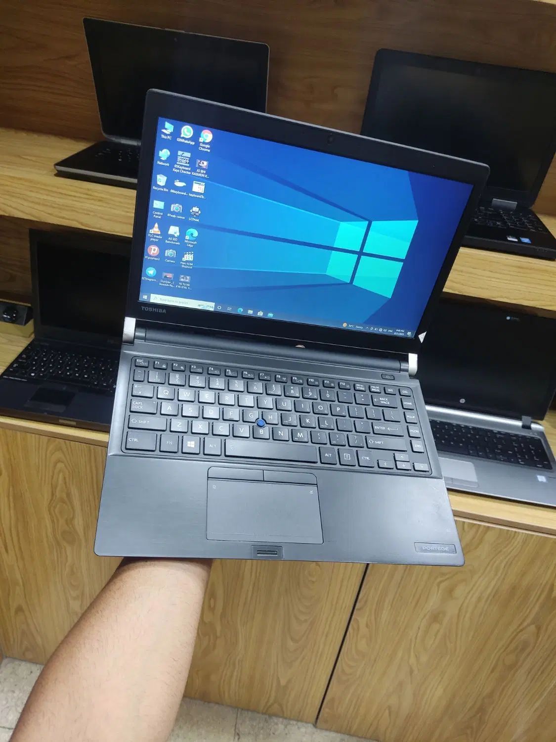 لپتا‌پToshiba i5نسل۷ژاپن رم۱۶/هارد256ssd/اسلیم|رایانه همراه|تهران, استخر|دیوار