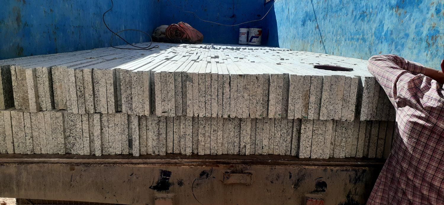 کارگرتخلیه بار گچ.سیمان.اجرغیره|خدمات حمل و نقل|کرمان, |دیوار