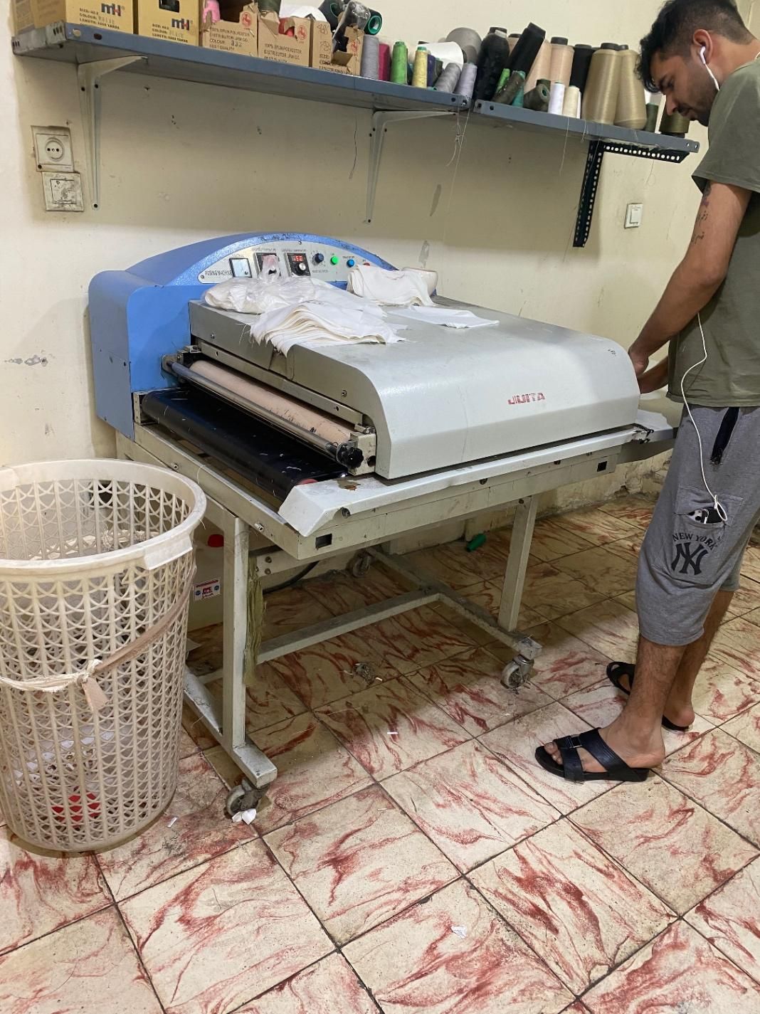 استخدام چرخکار داخل کارگاه و مزدی دوز بیرون بر|استخدام صنعتی، فنی، مهندسی|تهران, خواجه نصیر طوسی|دیوار