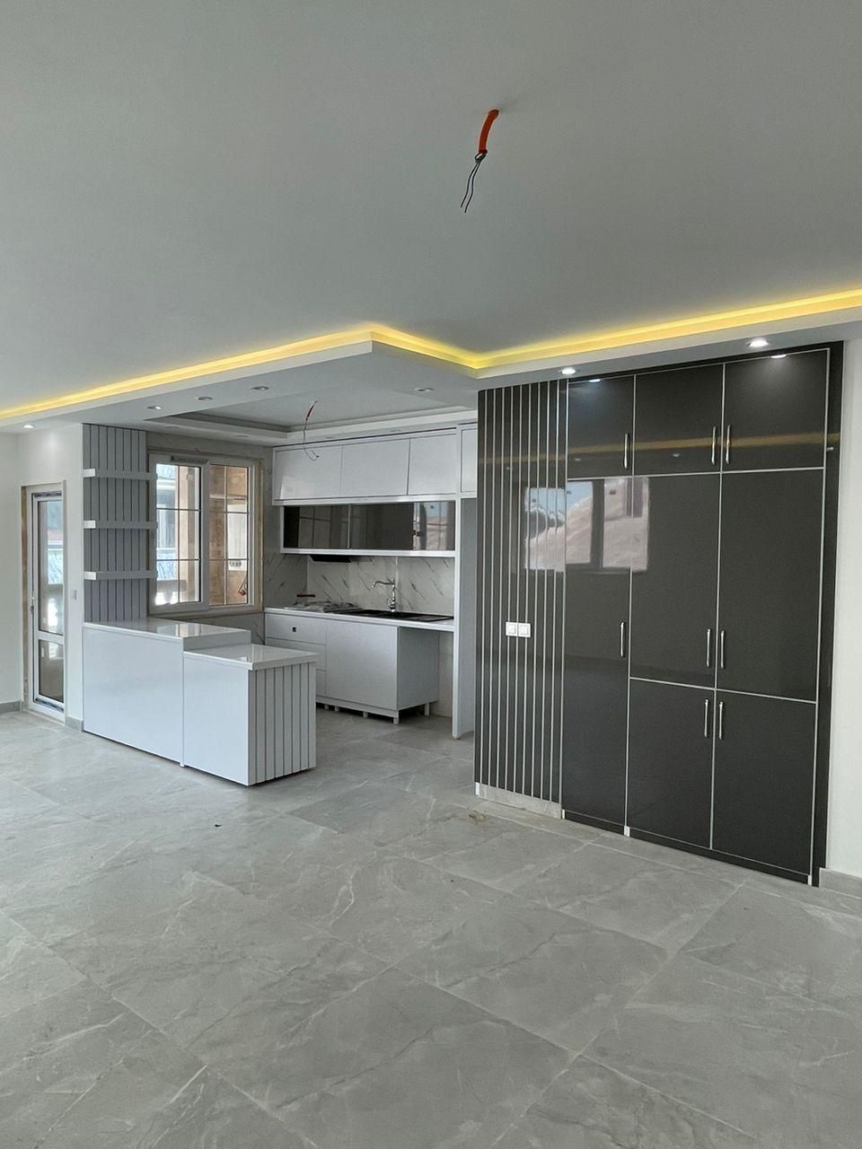 فروش واحد ۱۰۷ متری کلیدنخورده بر دوم پاسداران|فروش آپارتمان|بندر انزلی, پاسداران|دیوار