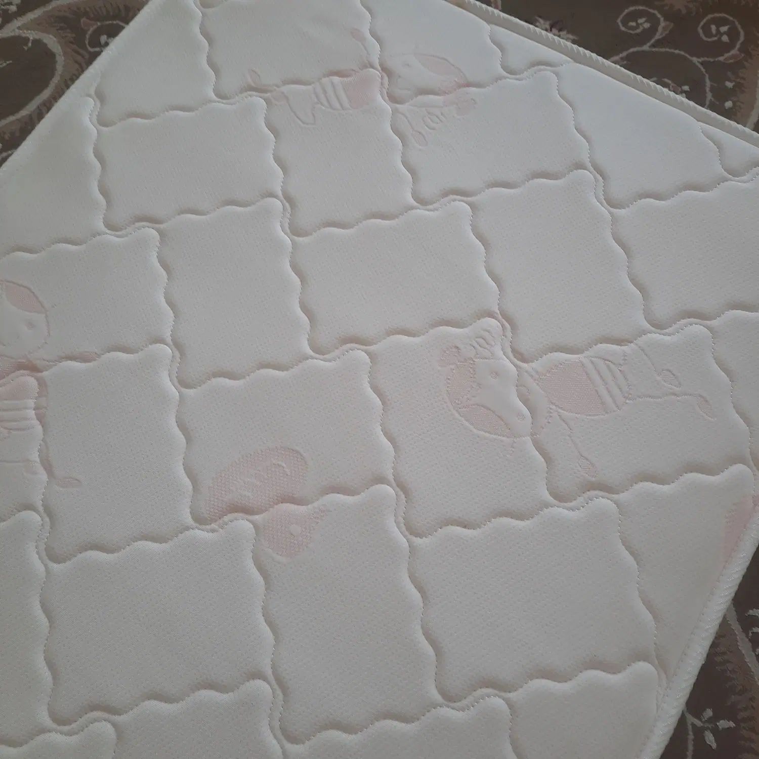 تشک تخت نوزاد|تخت و صندلی بچه|کرج, حصارک بالا|دیوار