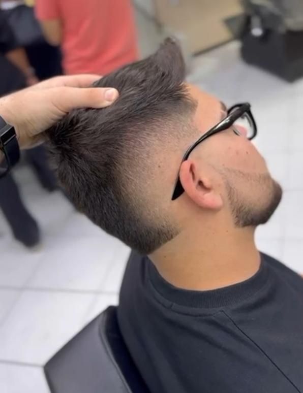 آموزشگاه آرایشگری مردانه همراه با خوابگاه و تخفیف|خدمات آموزشی|شیراز, آزادی|دیوار