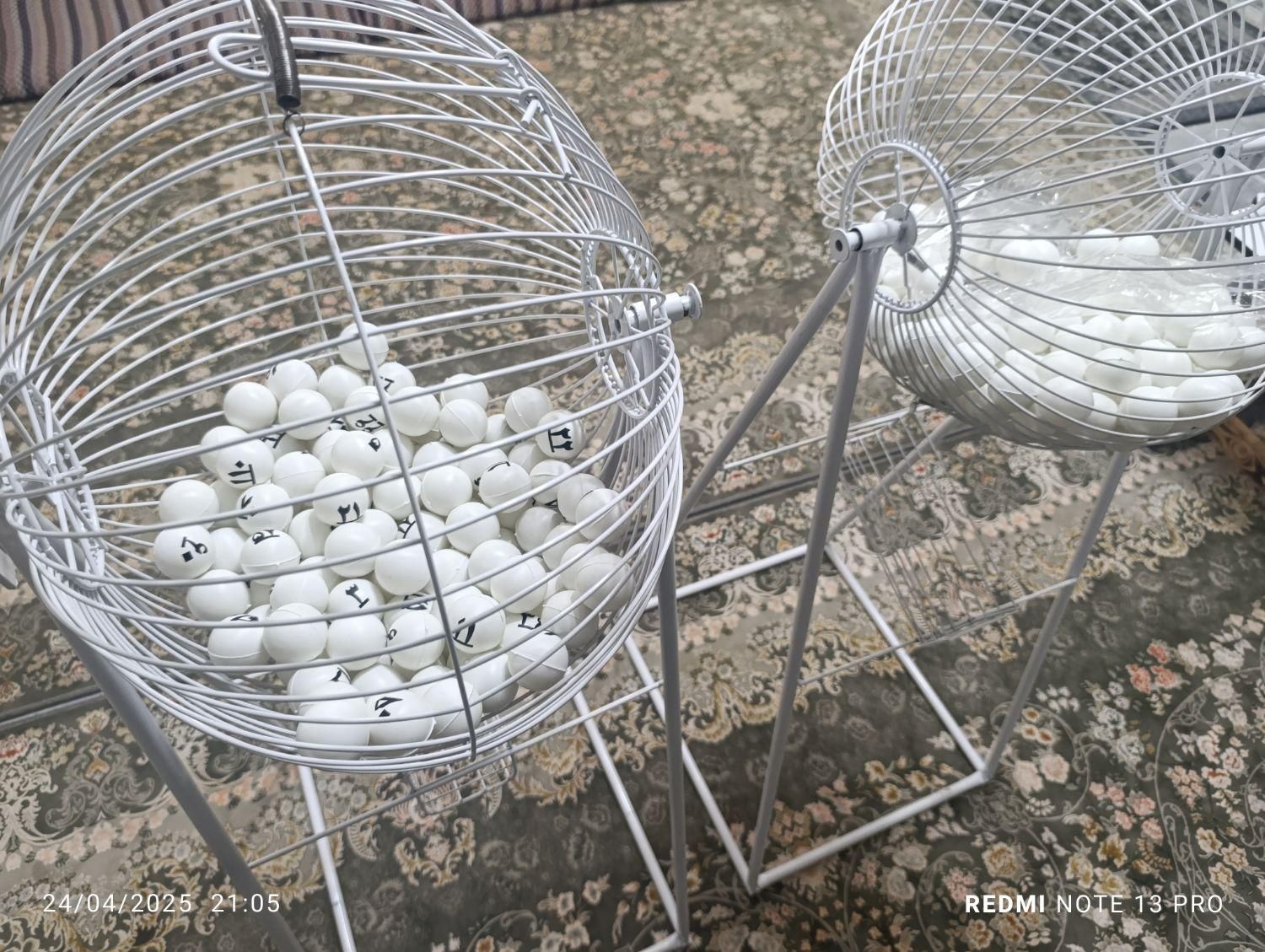 گردونه شانس یا گردونه قرعه کشی فلزی پایه دار|فروشگاه و مغازه|کیاشهر, |دیوار