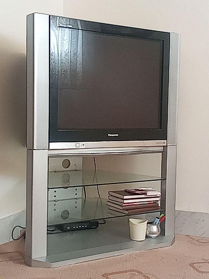 تلویزیون پاناسونیک|تلویزیون و پروژکتور|قم, پردیسان|دیوار