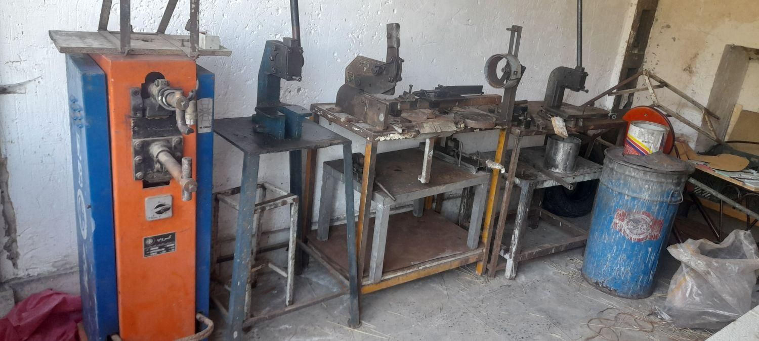 پرس دستی . میز کار|ابزارآلات|رشت, یخسازی|دیوار