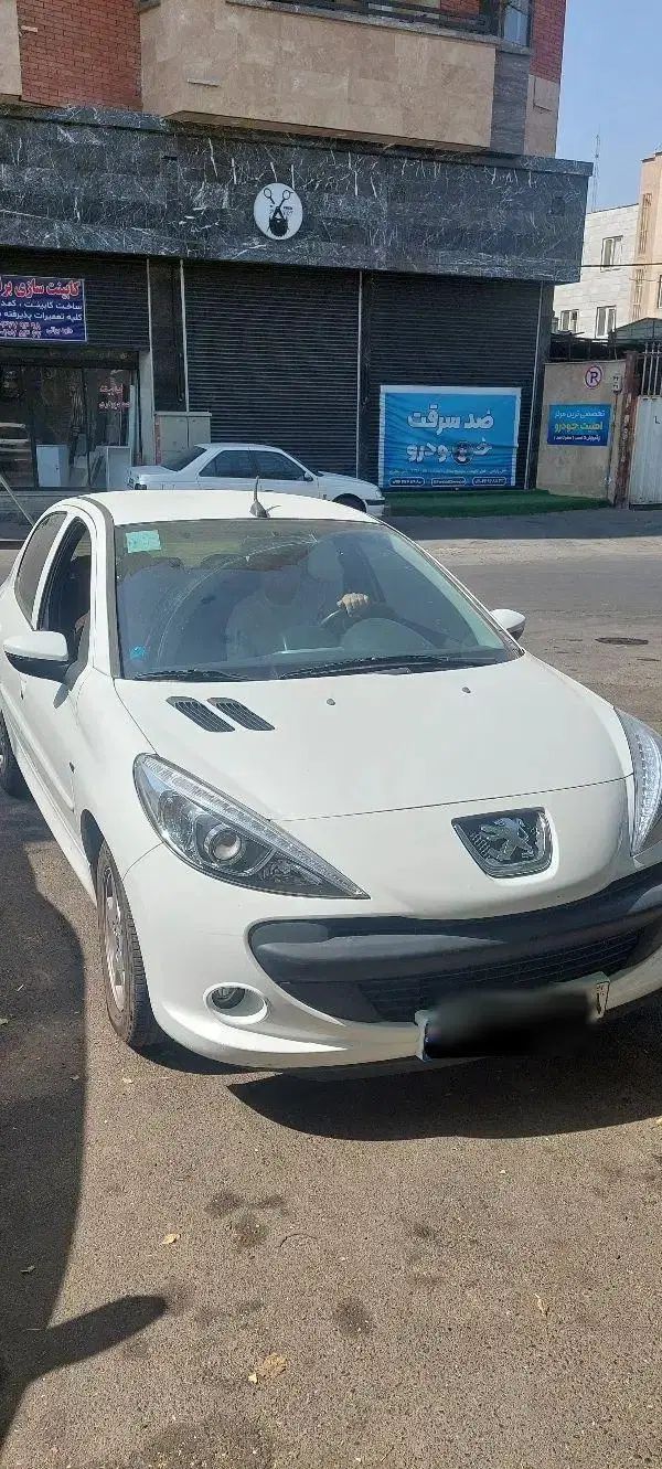 پژو 207i اتوماتیک، مدل ۱۳۹۶|خودرو سواری و وانت|کرج, کوی کارمندان شمالی|دیوار