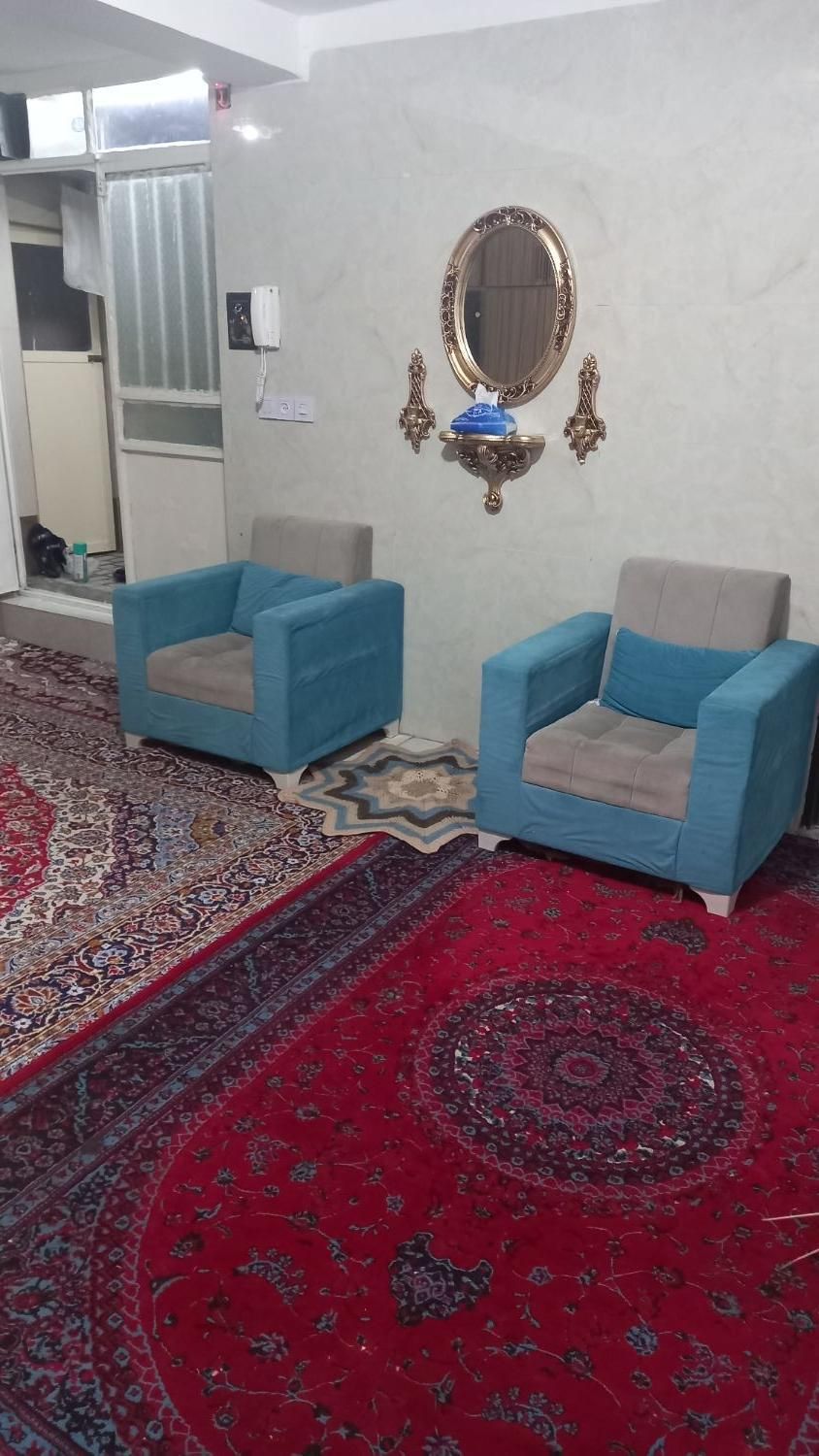 اجاره سوئیت طبقه ی همکف و راه جدا ومستقل|اجارهٔ کوتاه‌مدت آپارتمان و سوئیت|مشهد, حسین‌آباد|دیوار