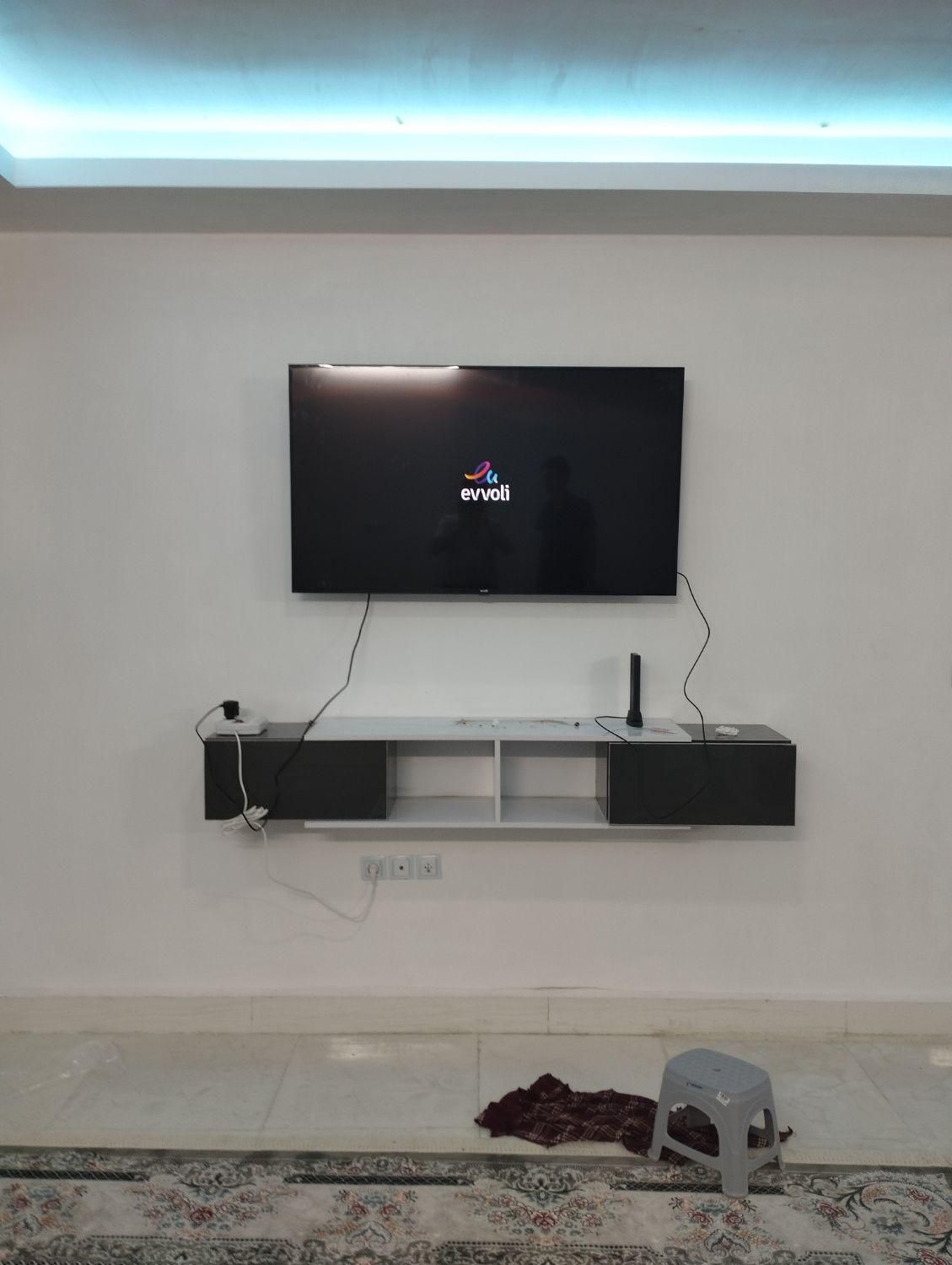 نصاب کابینت نصب پرده دکوراسیون آرایشگاه براکت|خدمات پیشه و مهارت|زاهدان, |دیوار