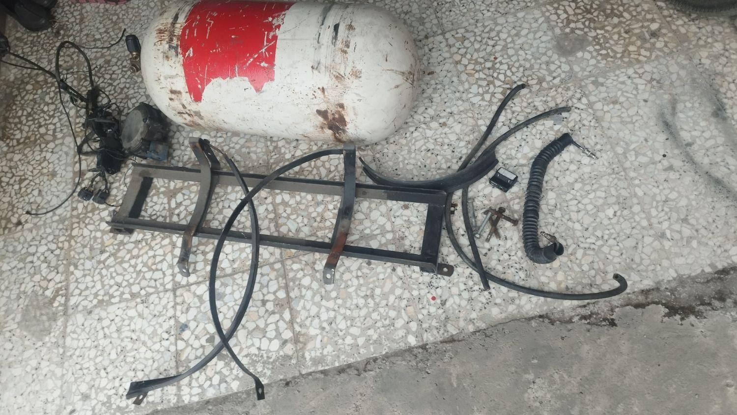 کپسول گاز سی ان جی اعتبار تا ۲۰۲۶|قطعات یدکی و لوازم جانبی|رشت, یخسازی|دیوار