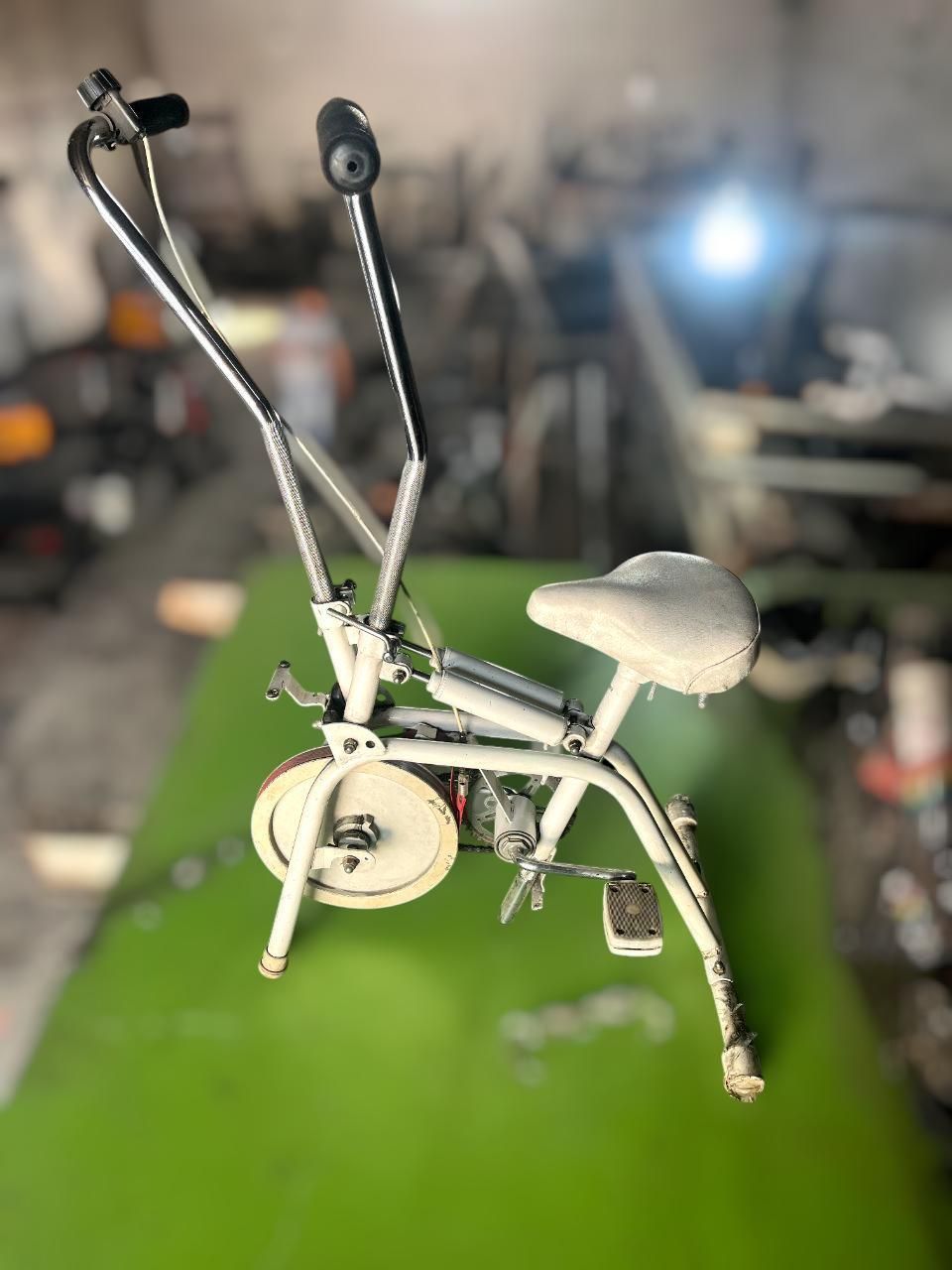 دوچرخه ثابت کلاسیک|دوچرخه، اسکیت، اسکوتر|قرچک, پارک جنگلی|دیوار