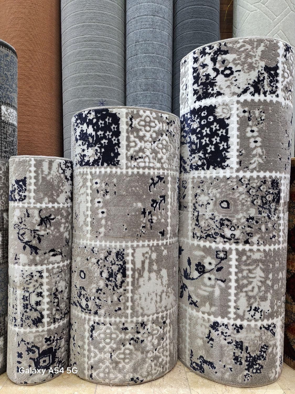 کناره فرش ماشینی در طرح و رنگ متنوع|گلیم، جاجیم، گبه|کرج, آق تپه|دیوار