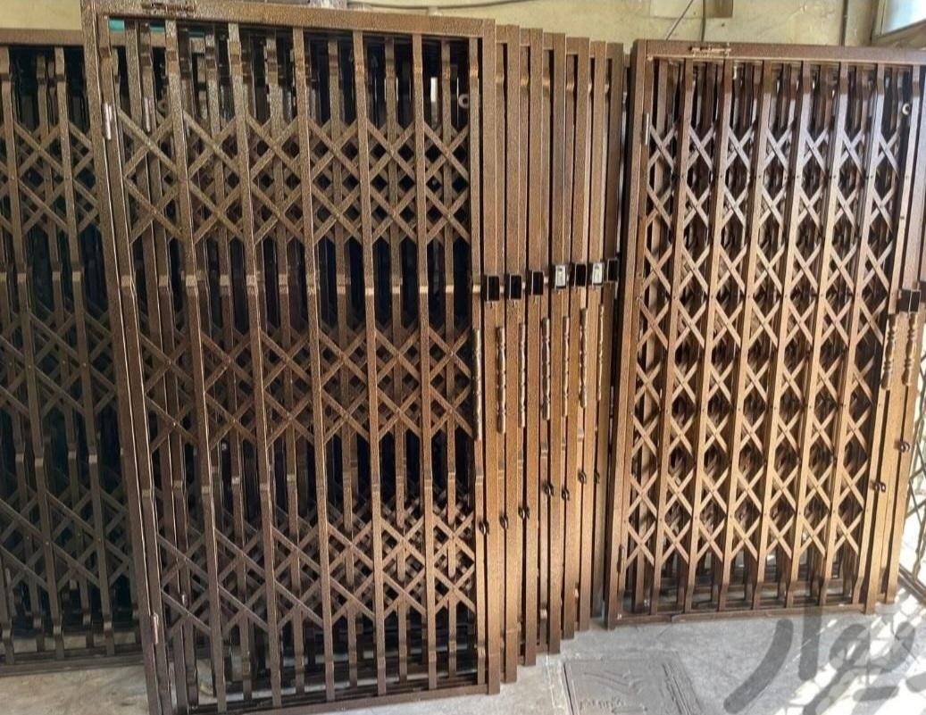 تولید و نصب انواع حفاظ اهنی و درب های اکاردئونی|مصالح و تجهیزات ساختمان|کرج, گوهردشت|دیوار