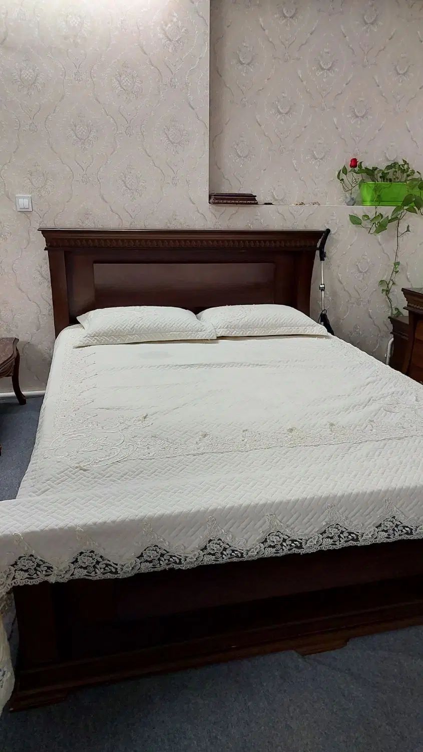 سرویس خواب ۲نفره تمام چوب به همراه تشک طبی|تخت و سرویس خواب|تهران, مسعودیه|دیوار