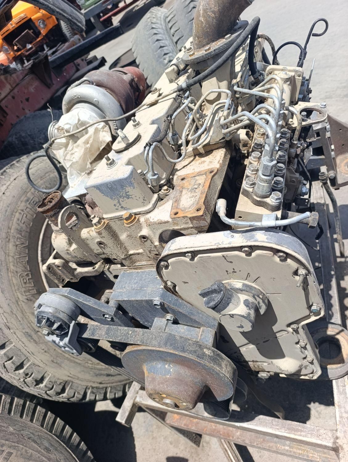 موتور کومنز 114بیل 300 کوماتسو استفاده جهت ژنراتور|قطعات یدکی و لوازم جانبی|اصفهان, آبشار|دیوار