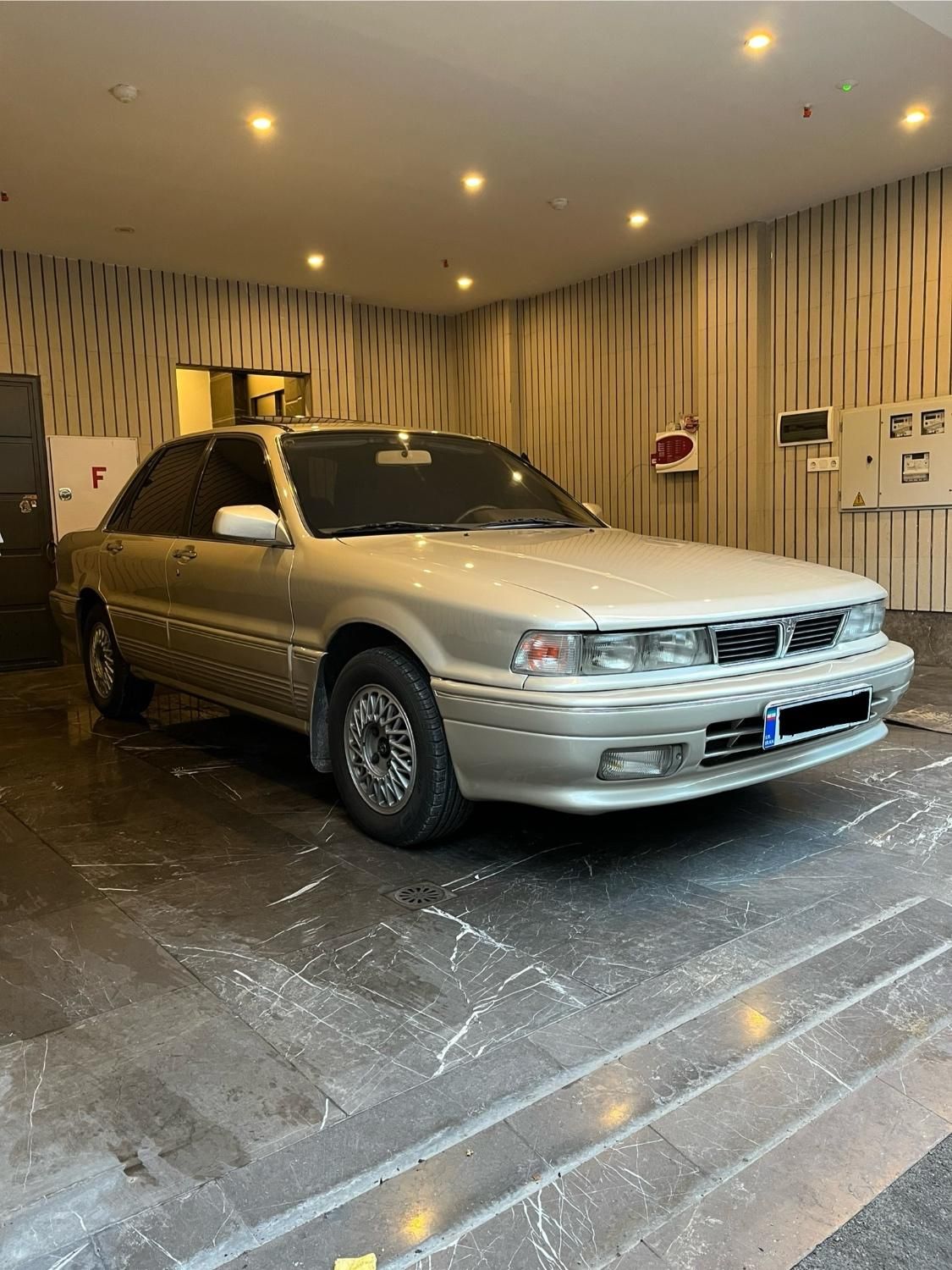 میتسوبیشی گالانت سوپرسالن اتوماتیک مدل ۱۹۹۲|خودرو سواری و وانت|تهران, نیاوران|دیوار