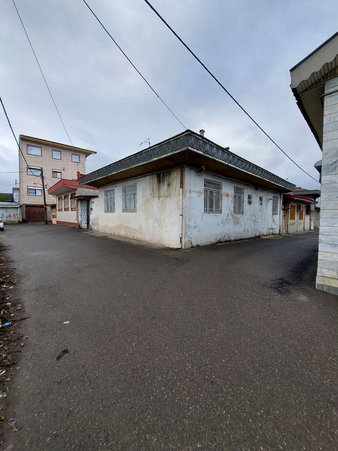 ویلایی ۱۷۱ متر سند دارد شکاری نزدیک خیابان|فروش خانه و ویلا|رشت, احمد گوراب|دیوار