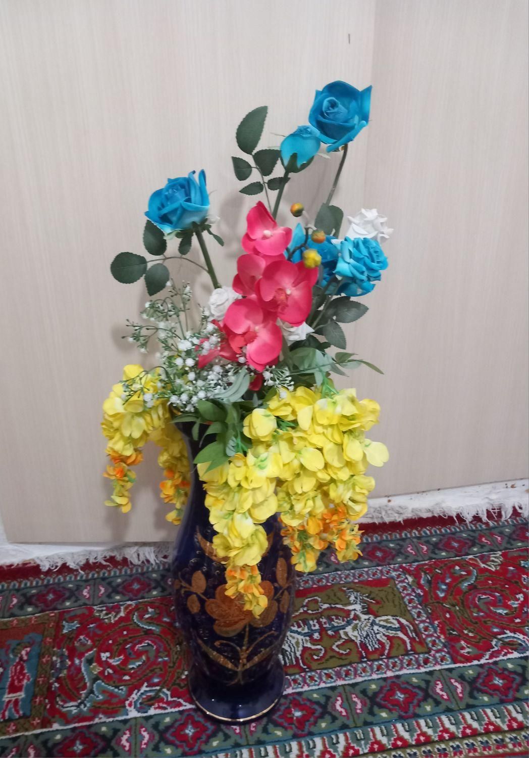 گل مصنوعی به همراه گلدان|گل مصنوعی|سبزوار, ولیعصر (نجار آباد)|دیوار