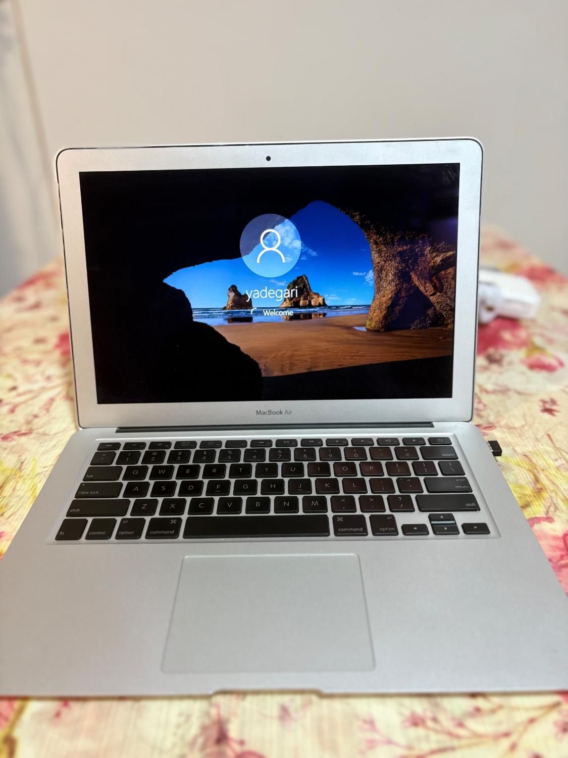 مک بوک Windows + کیف هدیه|رایانه همراه|کرمان, |دیوار