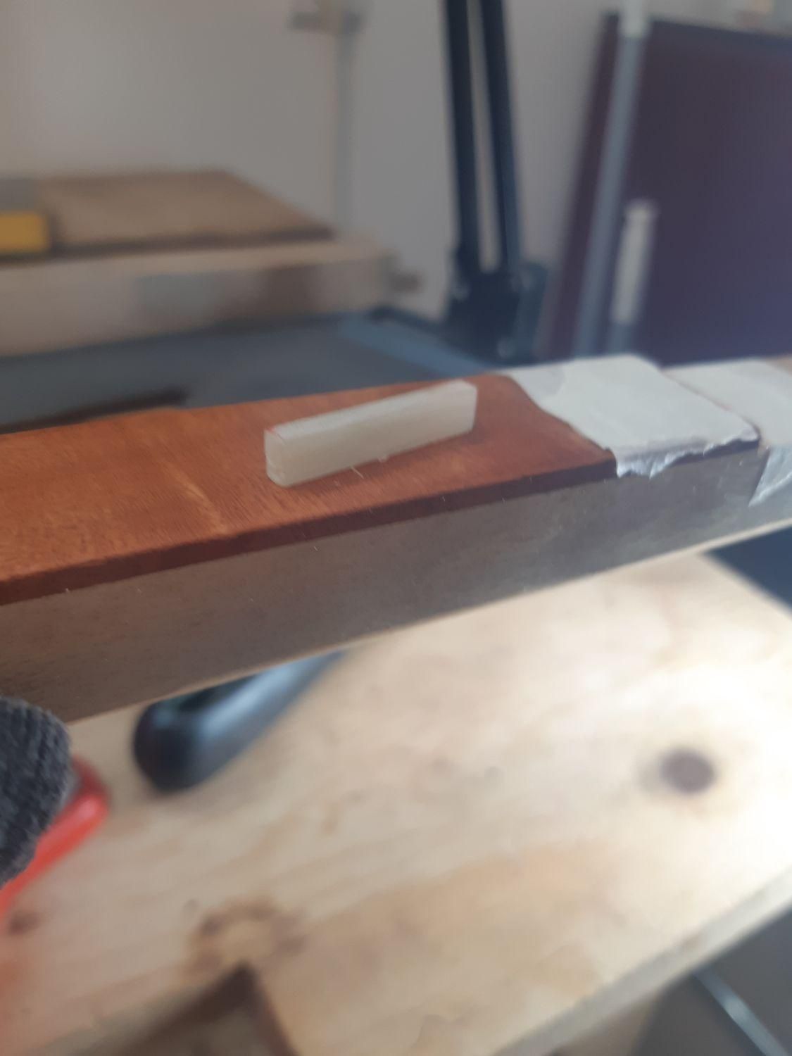 ساخت سه تار و تعمیرات سازهای چوبی و زهی|سازهای سنتی|گنبد کاووس, |دیوار