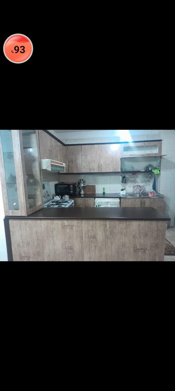 کابینت کارکرده به همراه هود فروخته میشود|کتابخانه، شلف، قفسه‌های دیواری|تهران, باغ فیض|دیوار