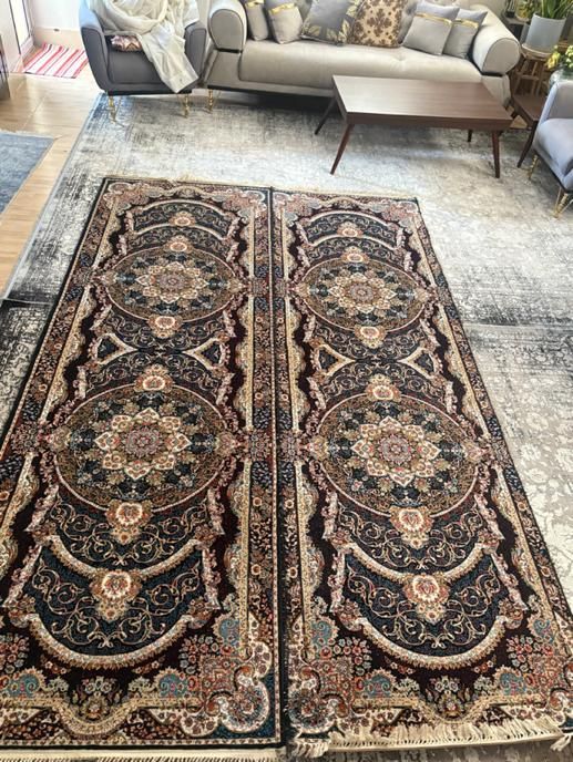 یک تخته فرش کناره تراکم دو هزار و ۵۰۰شسته شده|فرش|شاهینشهر, فدک|دیوار