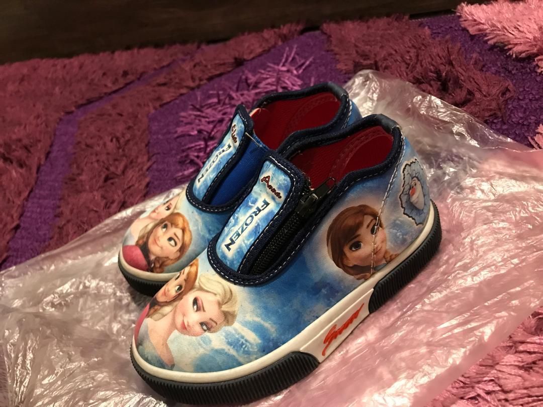 تعدادی کفش دخترانه|کفش و لباس بچه|تهران, شهرک کوهسار|دیوار