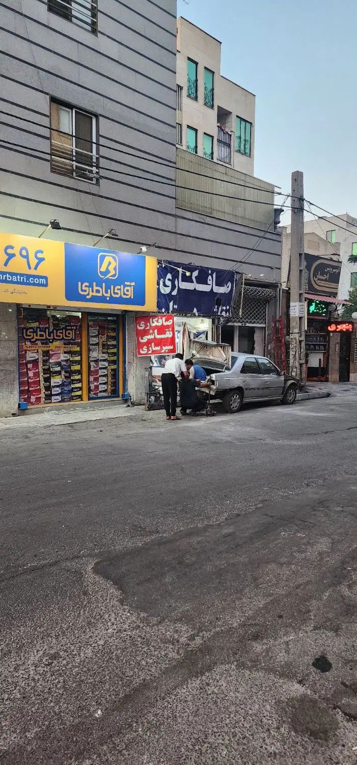 مغازه ۱۵متر بحر خیابان اطلاعات نبش خیابان طالقانی|اجارهٔ مغازه و غرفه|اندیشه, اندیشه فاز ۱|دیوار