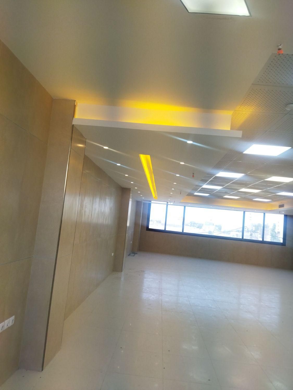 رهن و اجاره واحد خدماتی 70متری 200رهن 10اجاره|اجارهٔ دفتر کار، اتاق اداری، مطب|شاهین‌شهر, سعدی جنوبی|دیوار