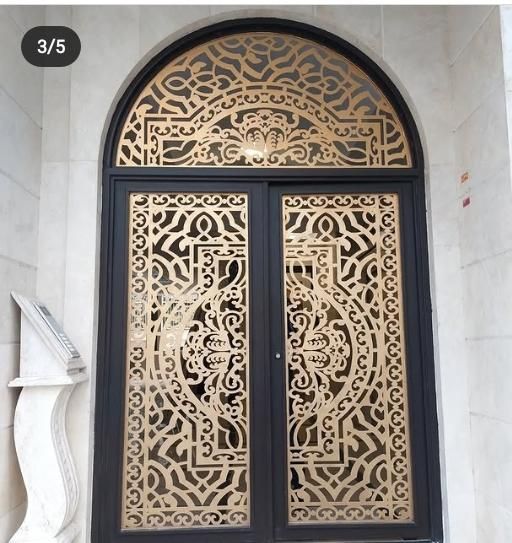 نقاشی رنگ کاری رنگ آمیزی درب پنجره ساختمان|خدمات پیشه و مهارت|خرم‌آباد, |دیوار