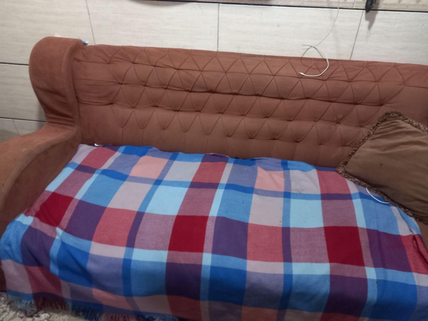 مبل ۷نفره چوبی|مبلمان خانگی و میز عسلی|بندر ماهشهر, |دیوار