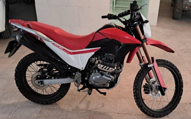 فلات XR 250 نیوفیس حد صفر خشک|موتورسیکلت|تهران, ارامنه|دیوار