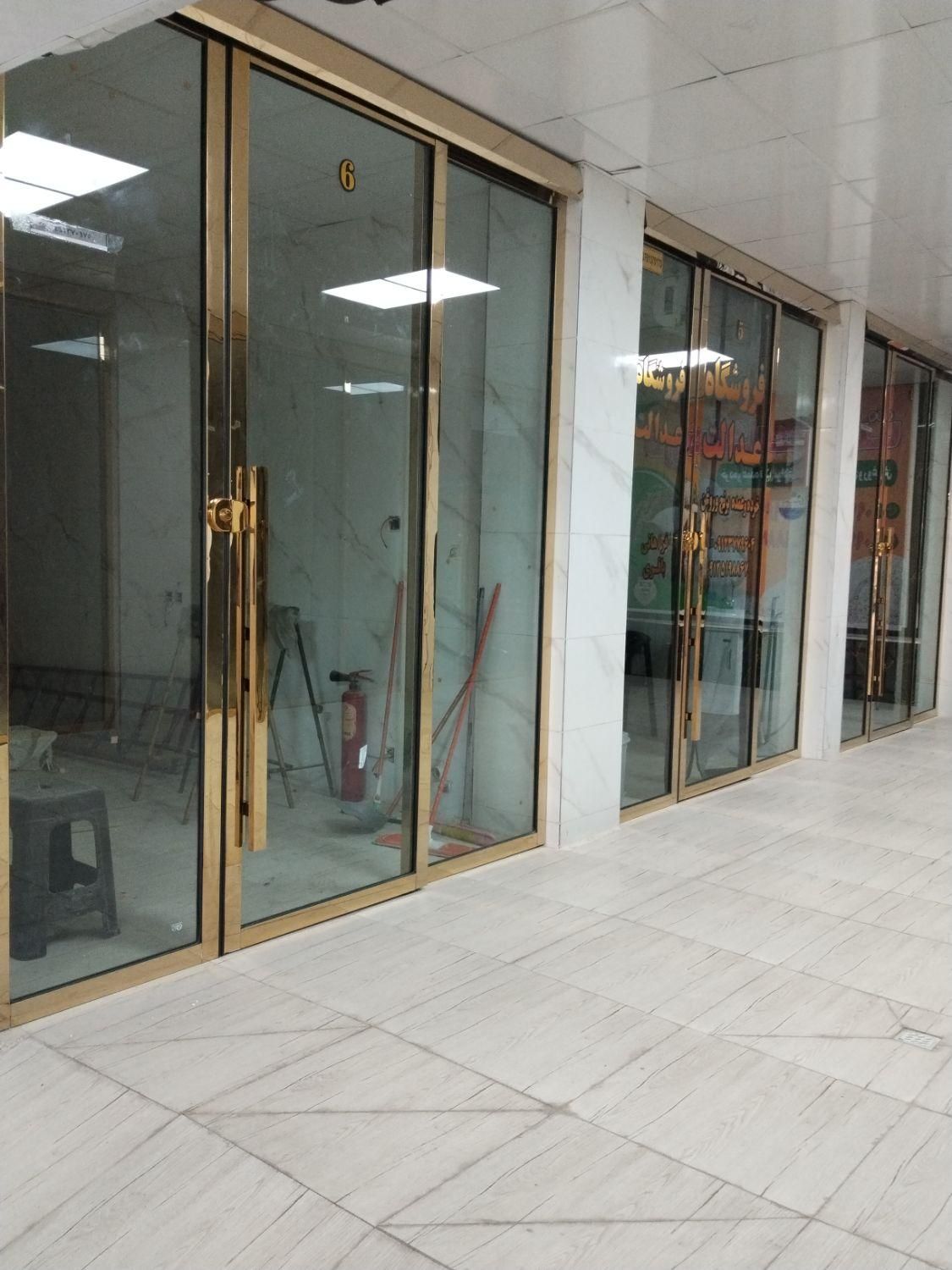 اجاره تجاری پرند فاز یک|اجارهٔ مغازه و غرفه|پرند, فاز ۱|دیوار