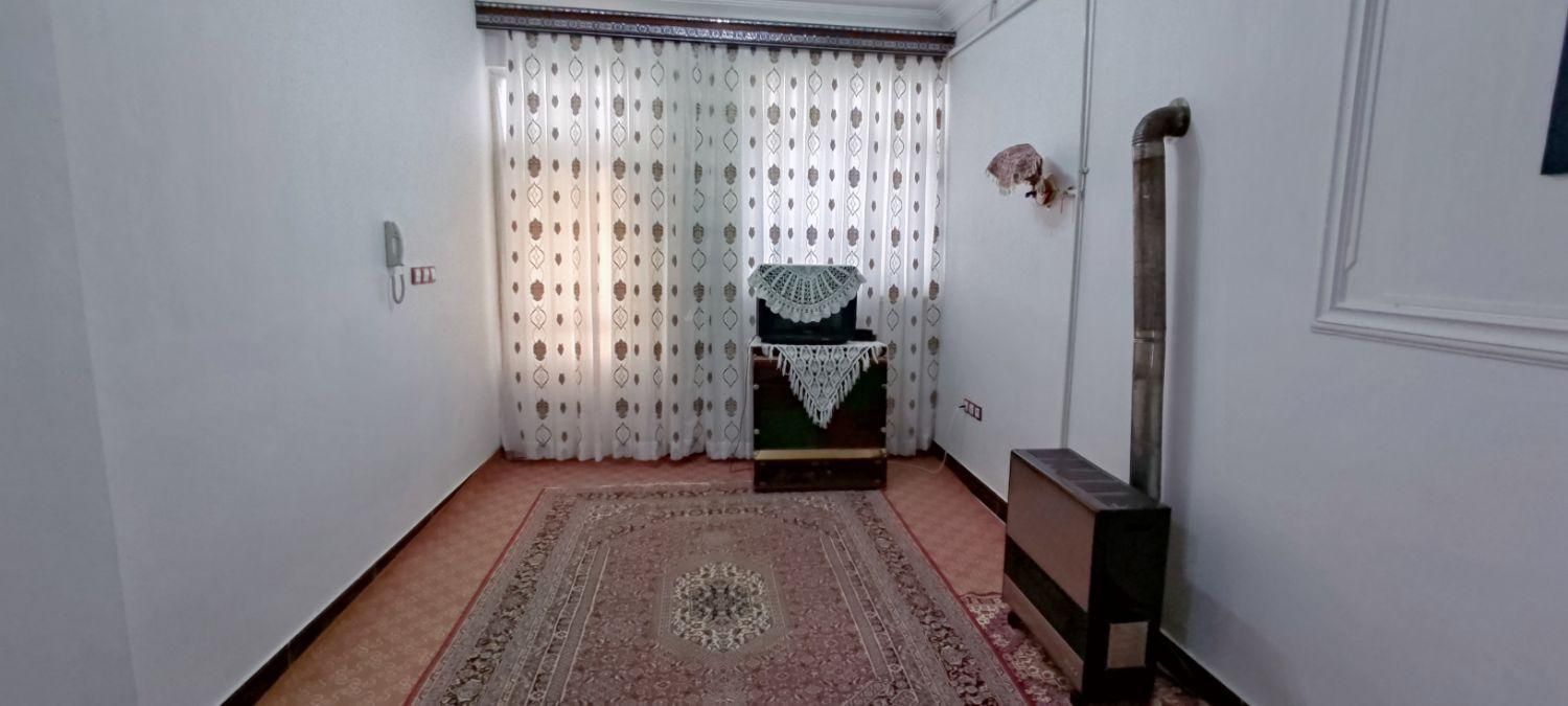 منزل اجاره ای پارکینگ دار برای مسافرین گرامی|اجارهٔ کوتاه‌مدت آپارتمان و سوئیت|خلخال, |دیوار