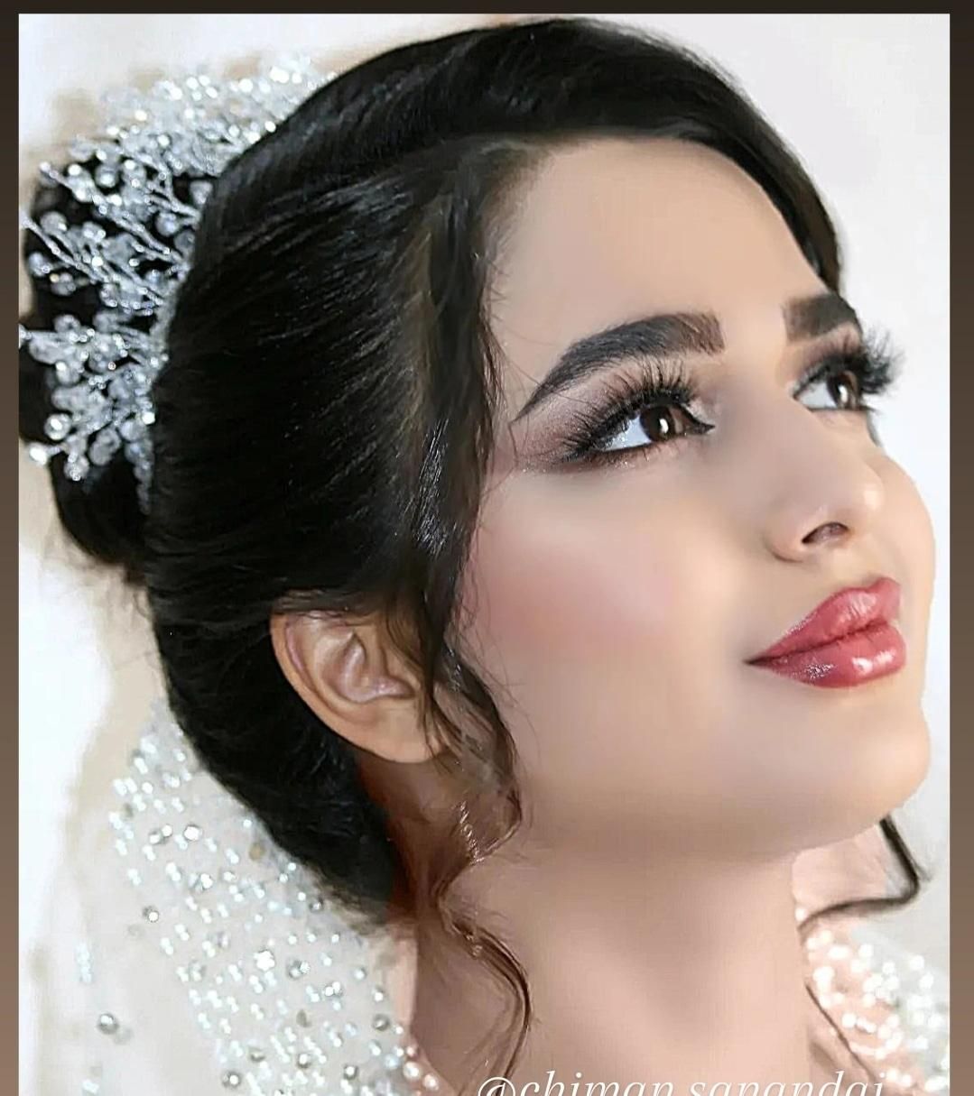 شنیون و میکاپ حرفه ای|خدمات آرایشگری و زیبایی|سنندج, |دیوار