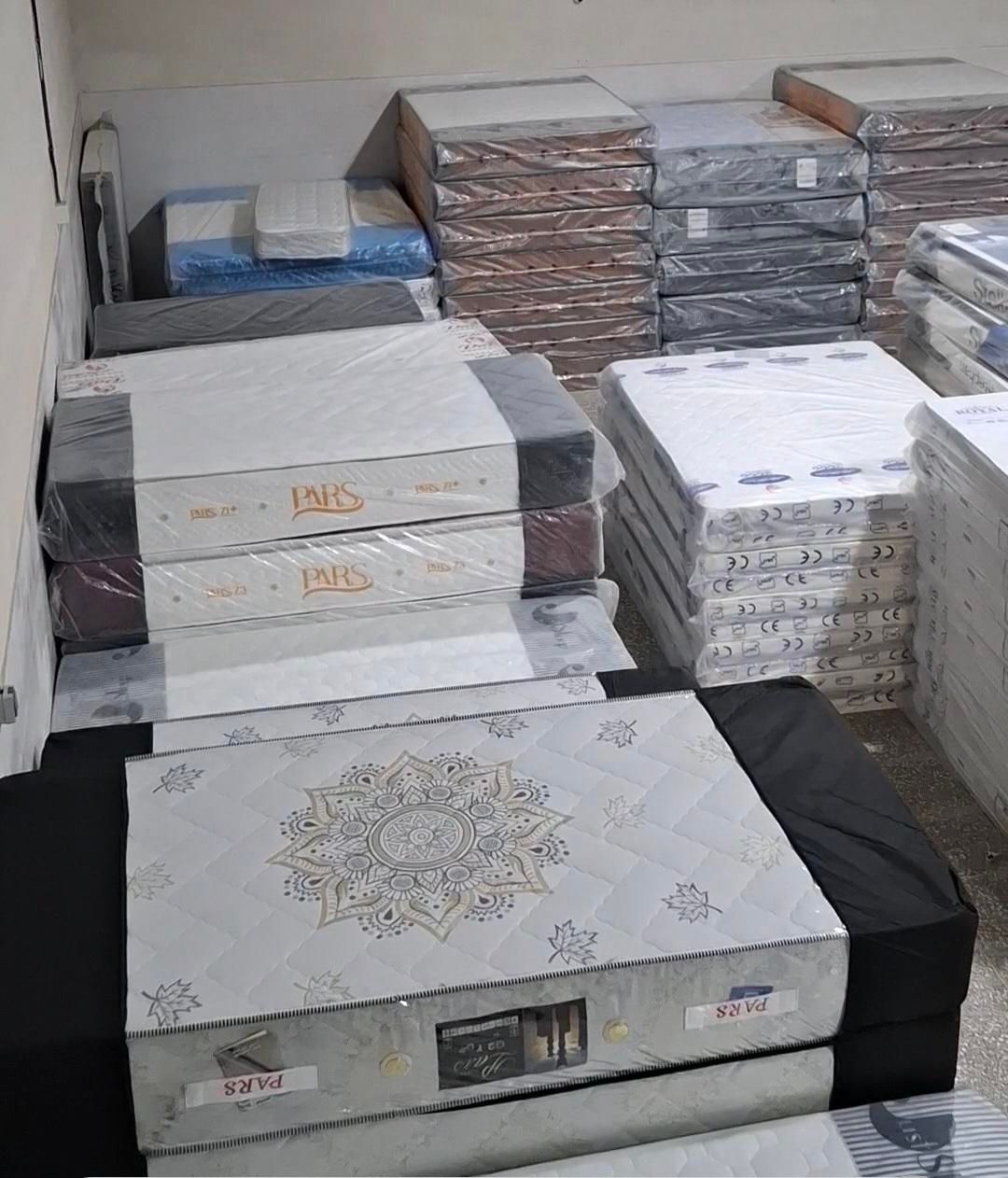 اینجا شهر تشکه اقساطی و بدون کارمزدبه قیمت کارخانه|تخت و سرویس خواب|یزد, |دیوار