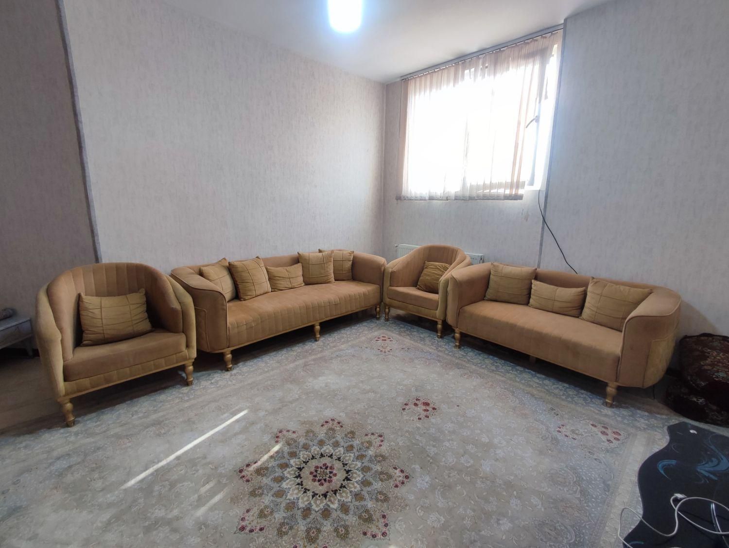 مبل درحد نو|مبلمان خانگی و میز عسلی|زرقان, |دیوار
